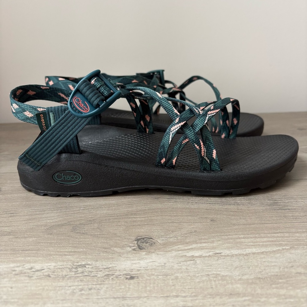 Chaco Women's ZCLOUD X2 Sandals Slip-on Cushioned Adjustable Strap Size 11